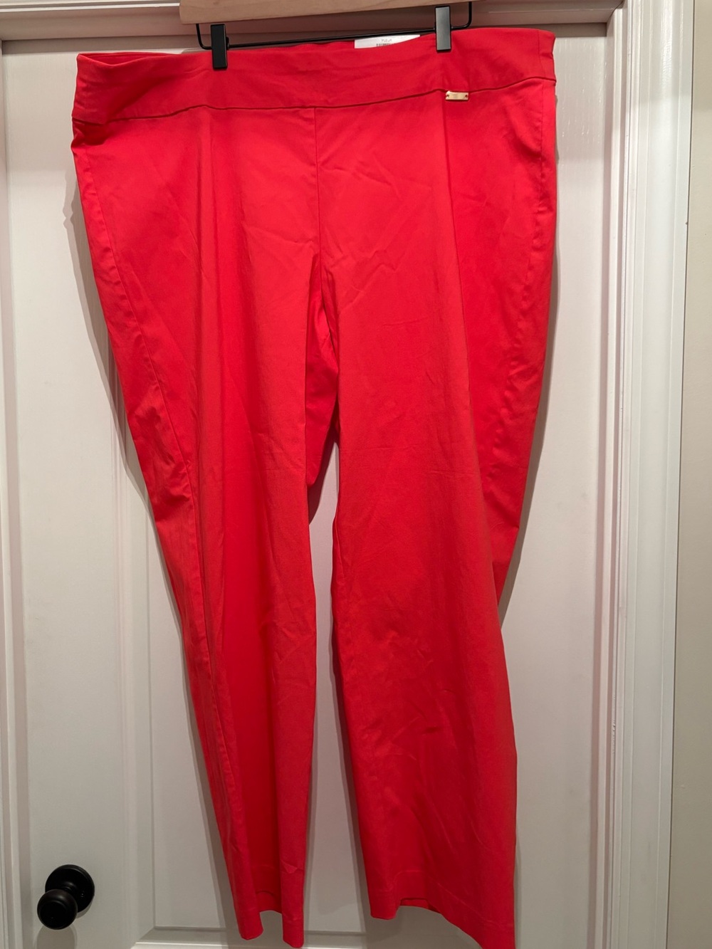 Women’s INC straight leg, regular, mid-rise pants in starfish pink size 22W NWT